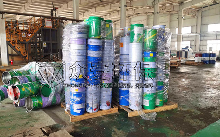 油漆桶破碎機(jī)，輕松解決廢舊桶處理